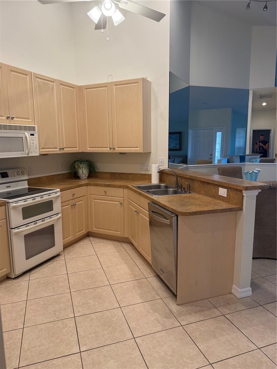 4049 Fairway Dr, North Port, FL 34287 — photo 12 of 38