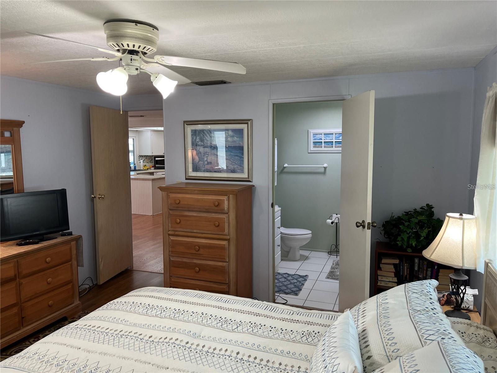 919 Cortina Blvd, Venice, FL 34285 — photo 30 of 53