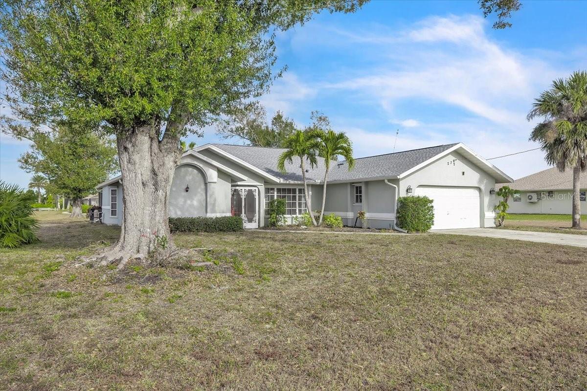 272 Broadmoor Ln, Rotonda West, FL 33947 — photo 2 of 81