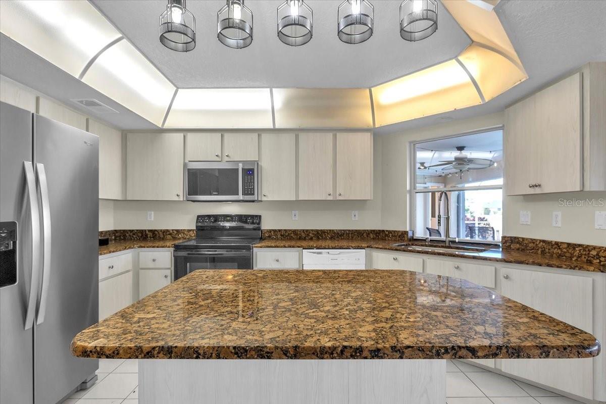 272 Broadmoor Ln, Rotonda West, FL 33947 — photo 20 of 81