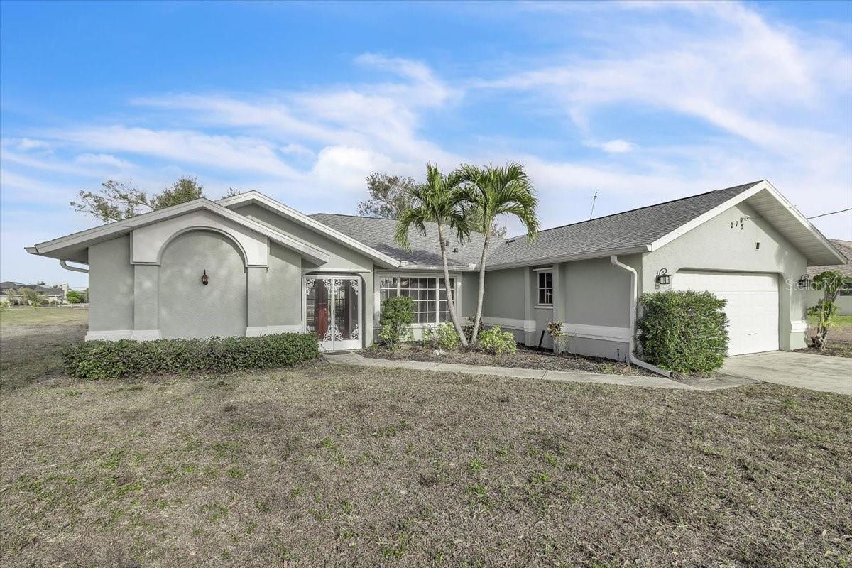 272 Broadmoor Ln, Rotonda West, FL 33947 — photo 5 of 81