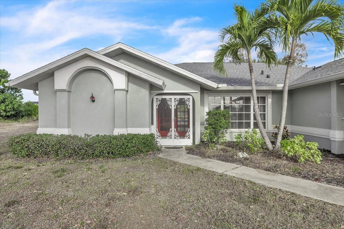 272 Broadmoor Ln, Rotonda West, FL 33947 — photo 7 of 81