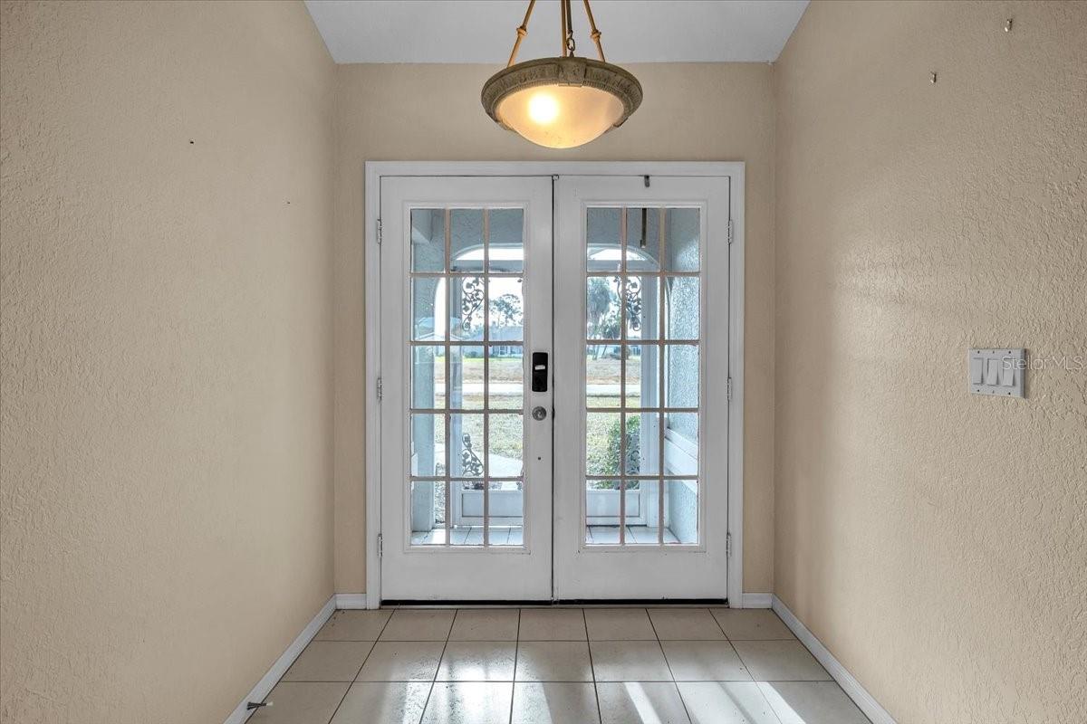 272 Broadmoor Ln, Rotonda West, FL 33947 — photo 10 of 81