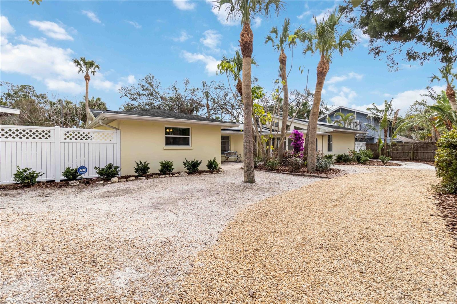 5107 Saint Albans Ave, Sarasota, FL 34242 — photo 2 of 42