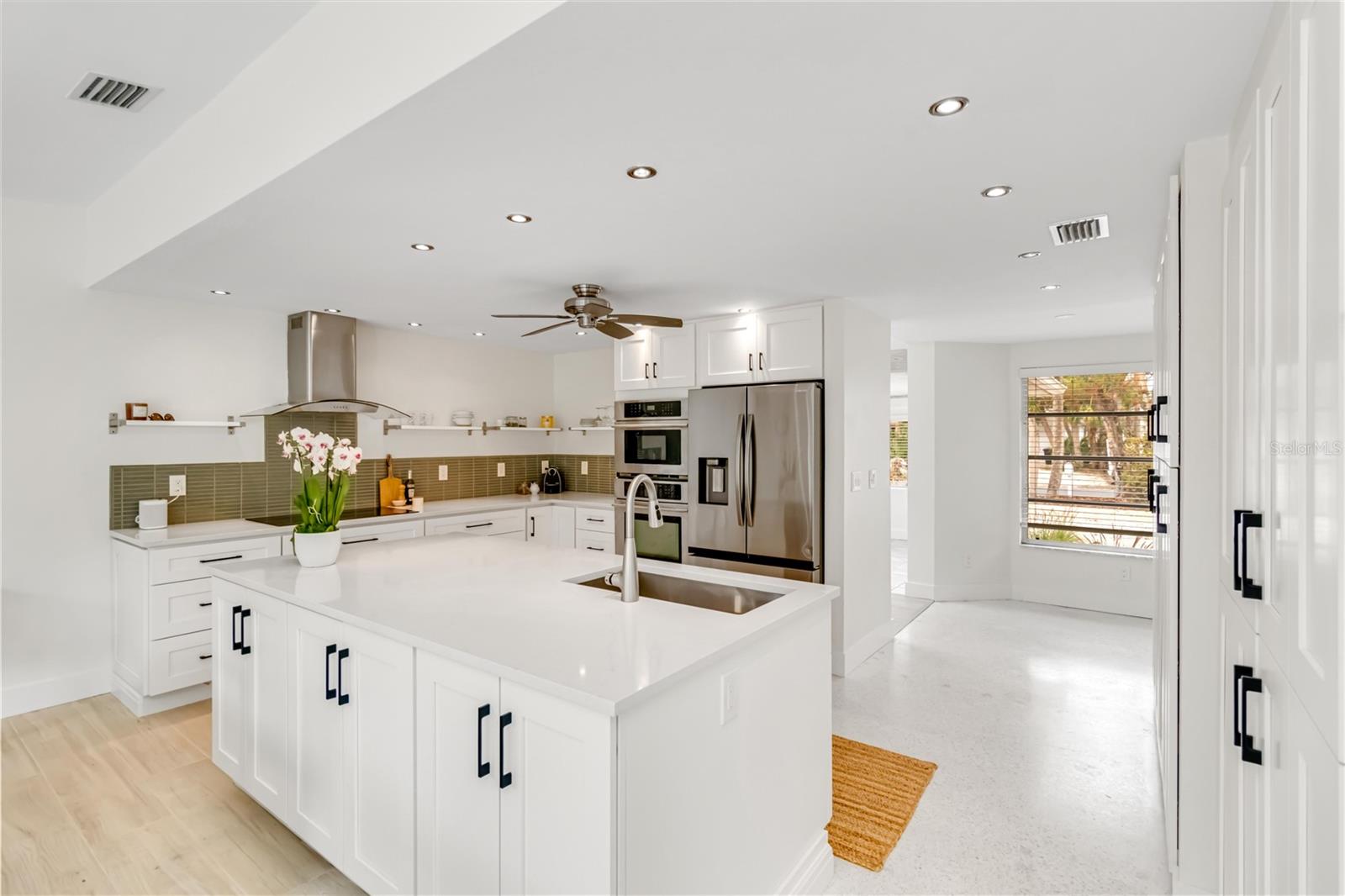5107 Saint Albans Ave, Sarasota, FL 34242 — photo 14 of 42