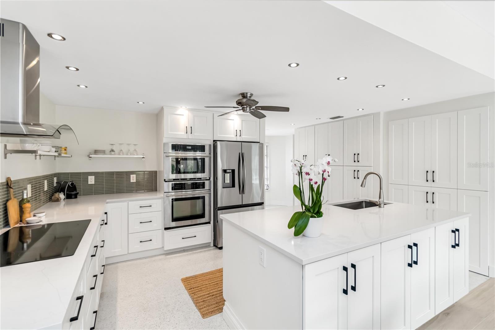 5107 Saint Albans Ave, Sarasota, FL 34242 — photo 15 of 42