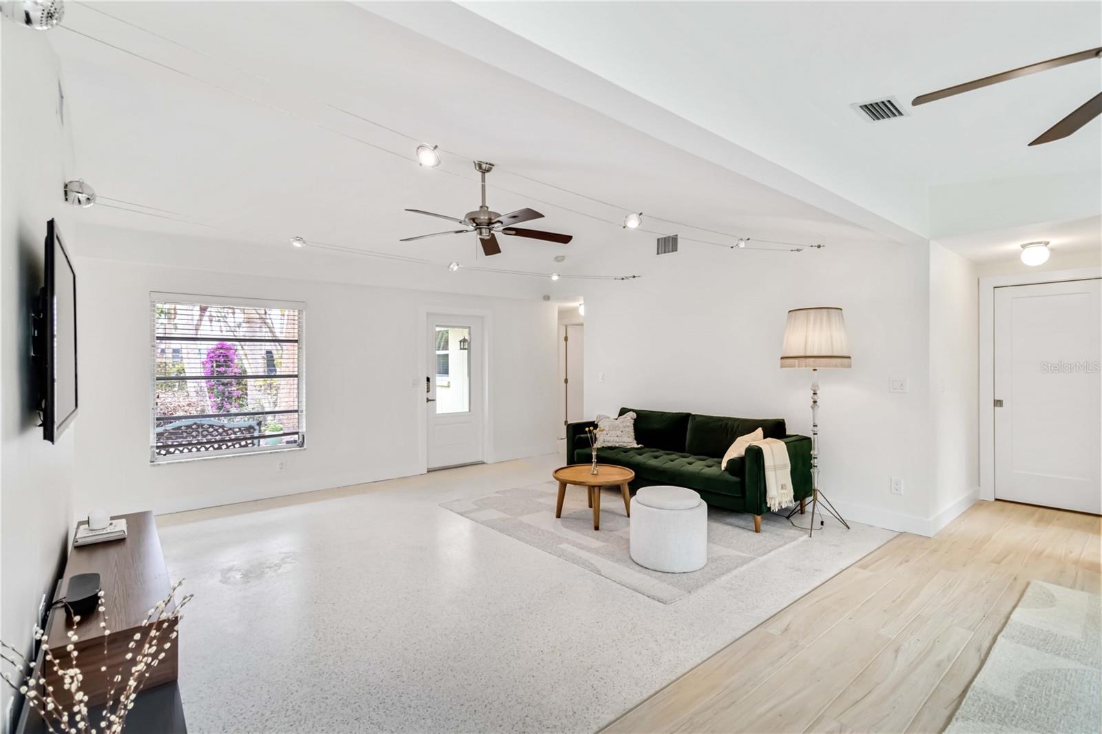 5107 Saint Albans Ave, Sarasota, FL 34242 — photo 7 of 42