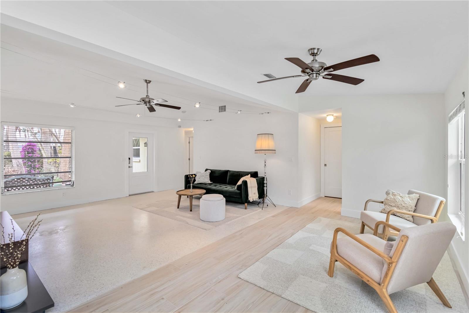 5107 Saint Albans Ave, Sarasota, FL 34242 — photo 9 of 42