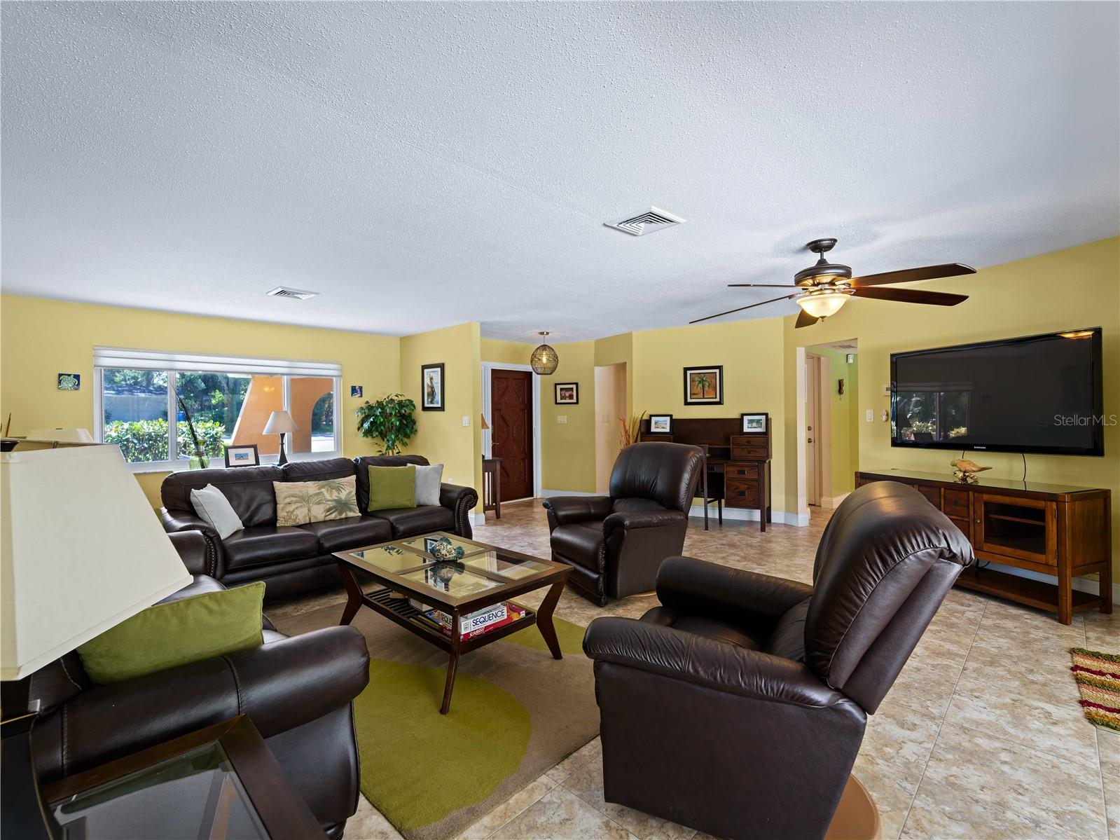 424 Baycrest Dr, Venice, FL 34285 — photo 11 of 54