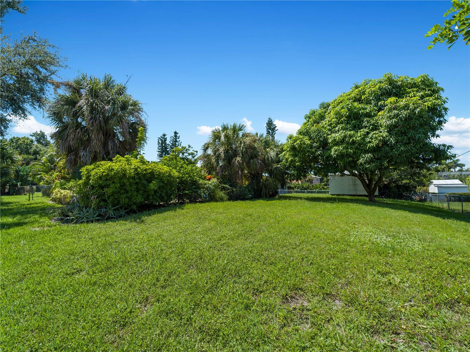 424 Baycrest Dr, Venice, FL 34285 — photo 38 of 54