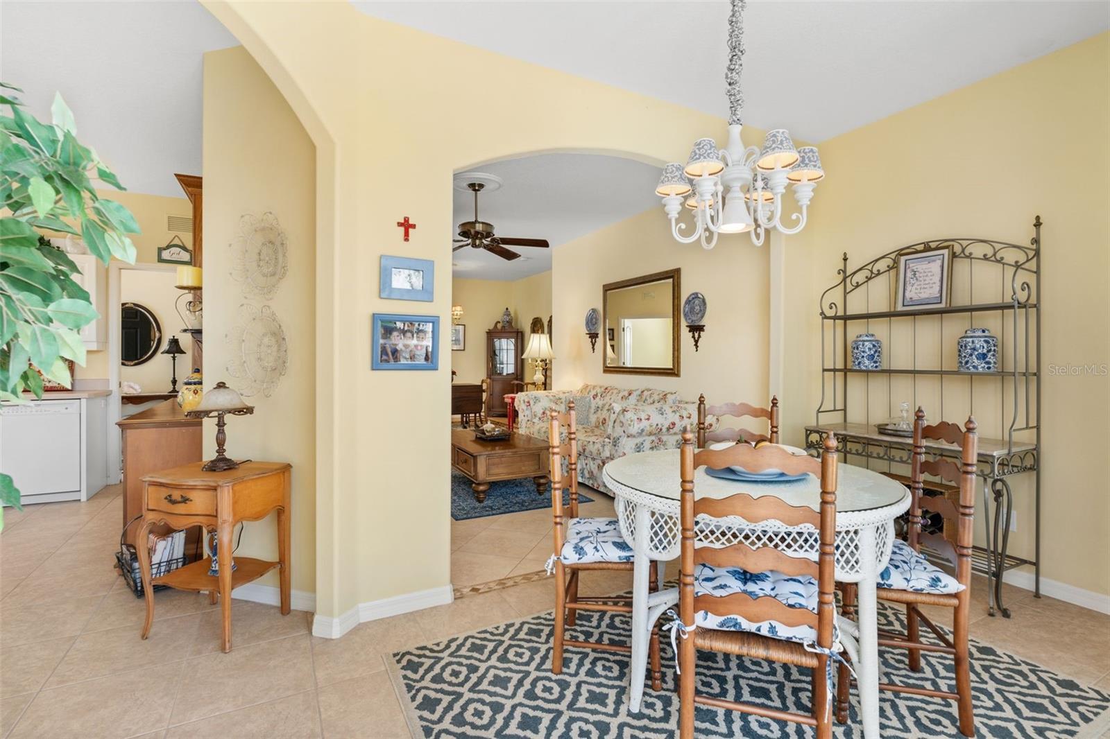 905 Barclay Ct, Venice, FL 34293 — photo 5 of 65