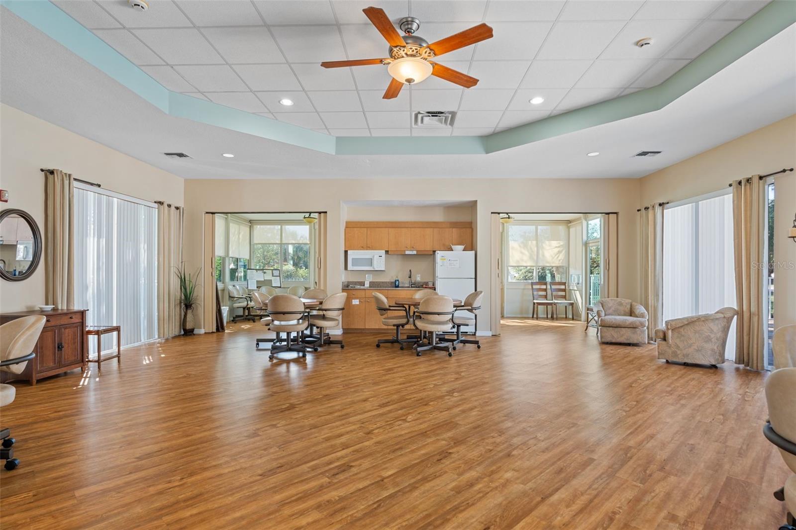 905 Barclay Ct, Venice, FL 34293 — photo 43 of 65