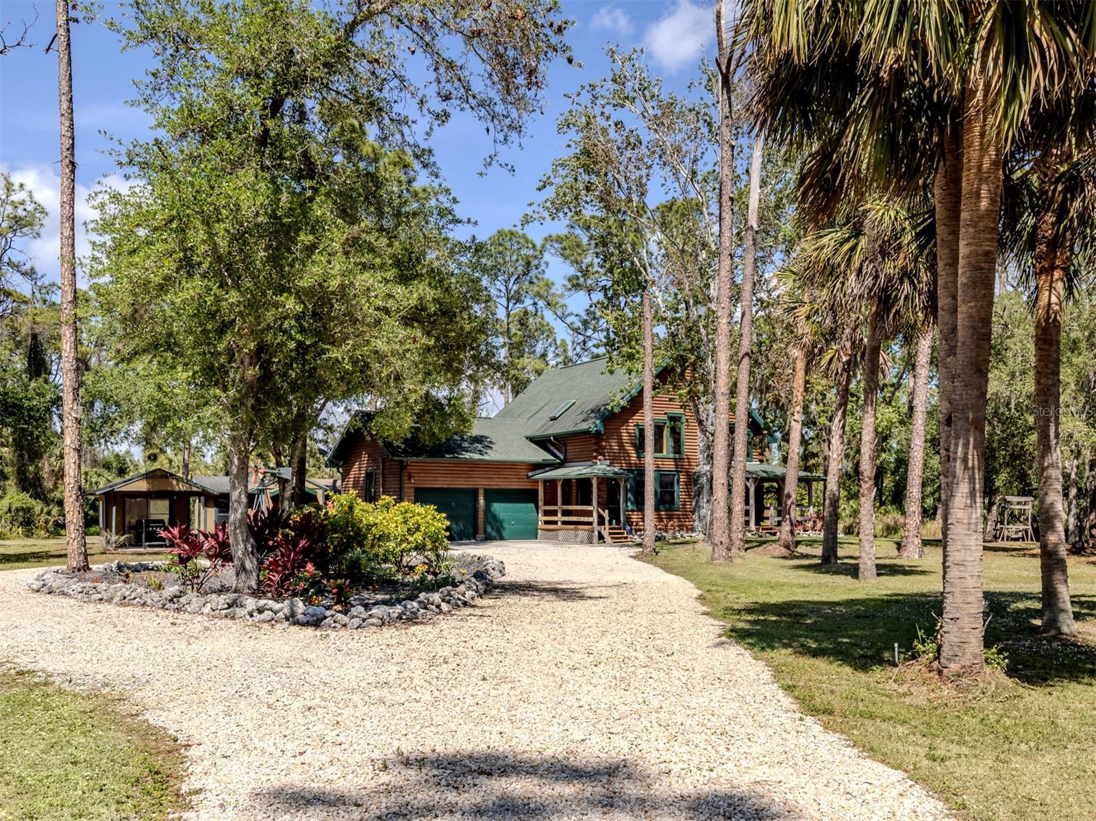 2450 Flagami Ln