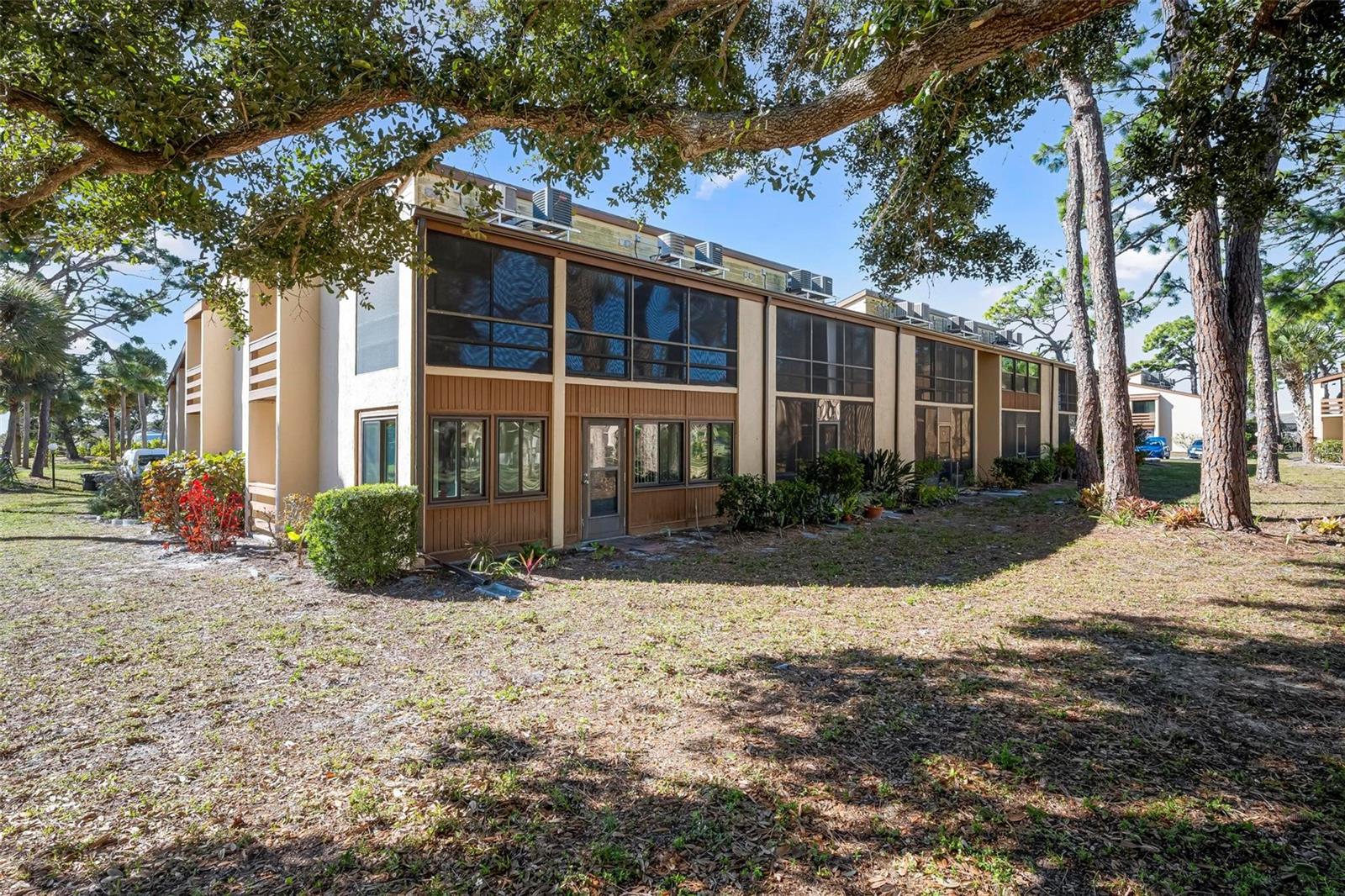 25 Quails Run Blvd #6, Englewood, FL 34223 — photo 4 of 31