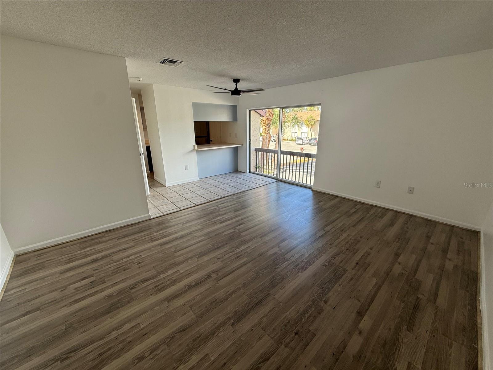 2636 Hidden Lake Dr N #h, Sarasota, FL 34237 — photo 5 of 22