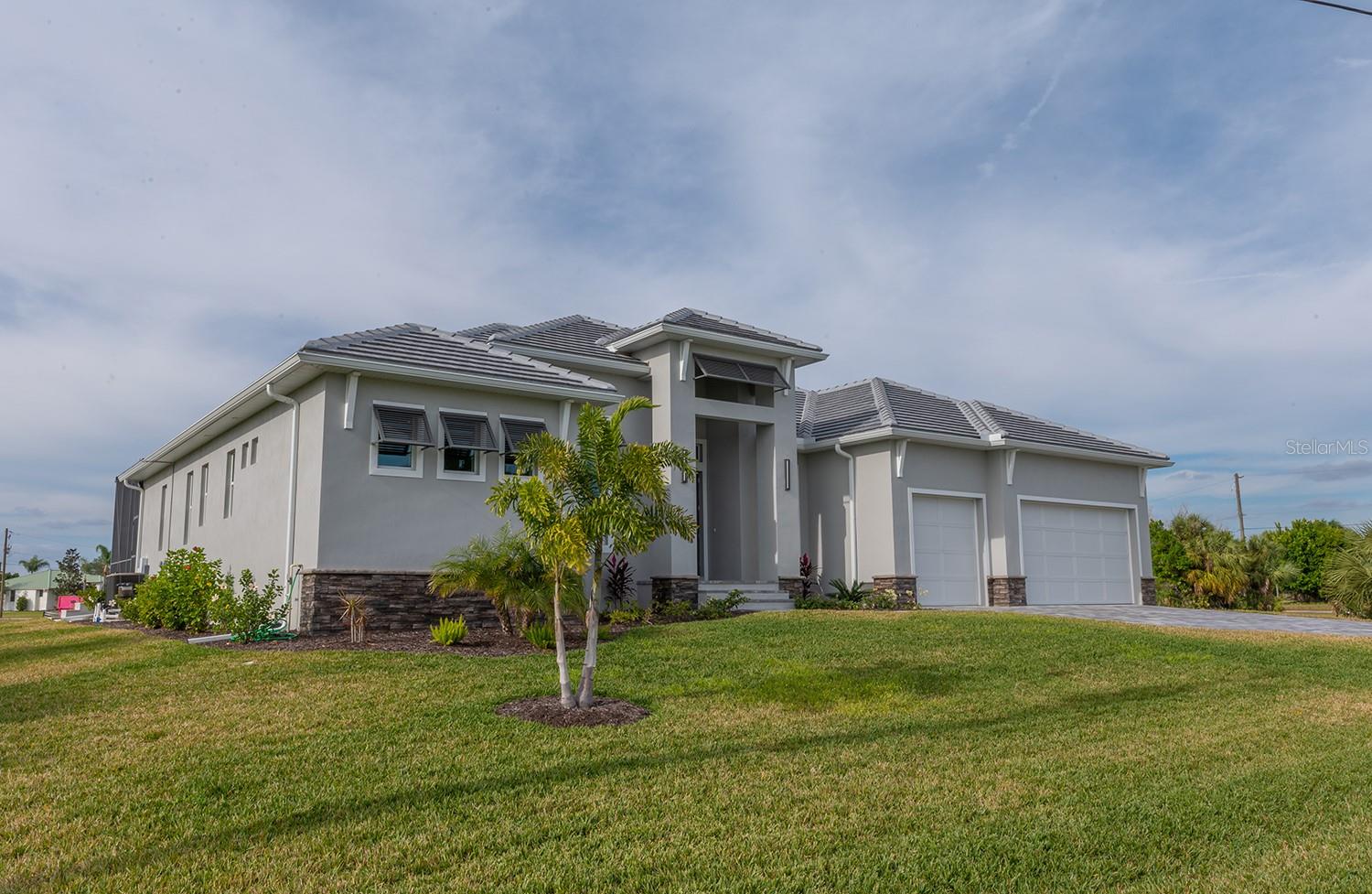 3880 Bordeaux Dr, Punta Gorda, FL 33950 — photo 2 of 38