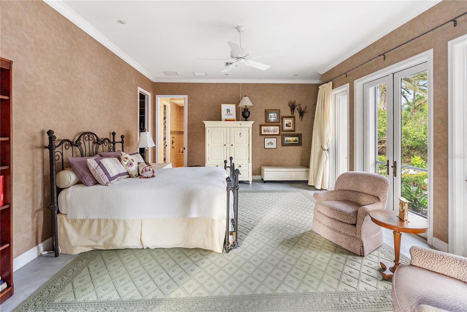 1804 N Lake Shore Dr, Sarasota, FL 34231 — photo 18 of 29