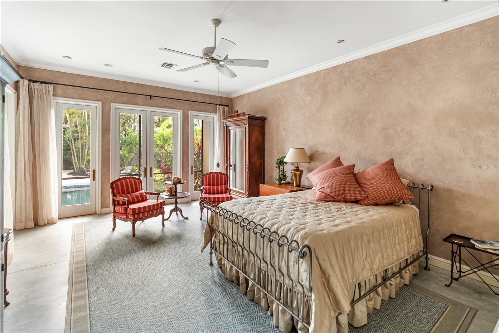 1804 N Lake Shore Dr, Sarasota, FL 34231 — photo 20 of 29