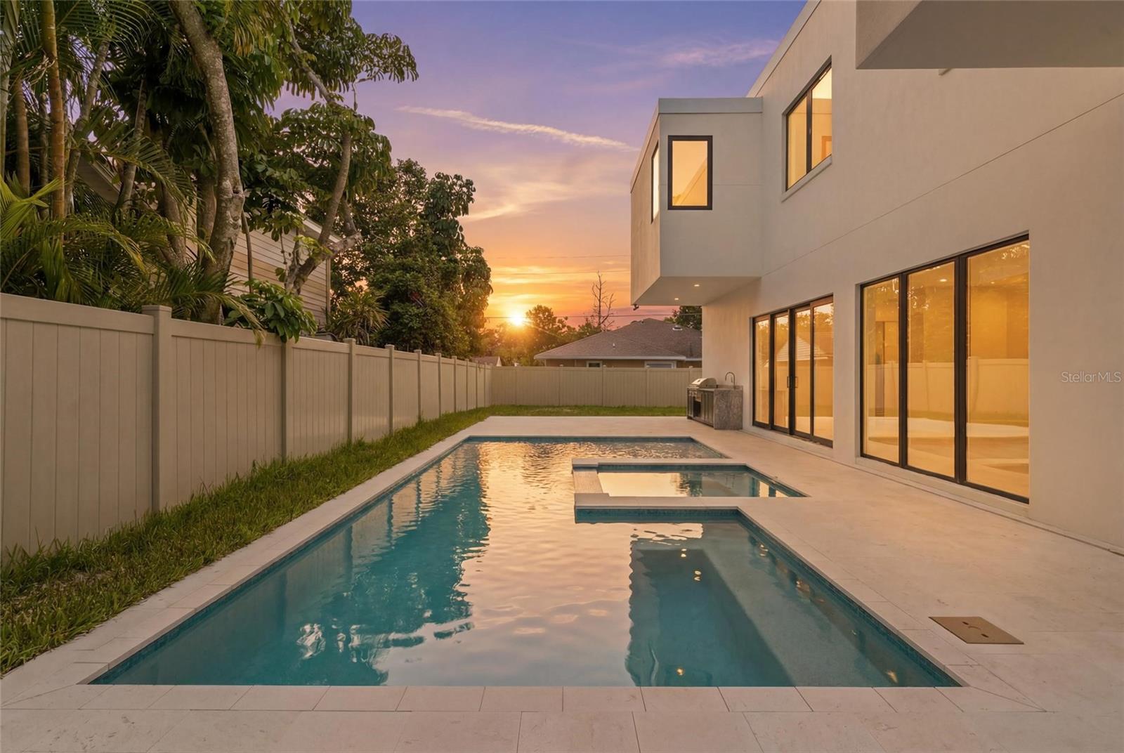 2604 Sydelle St, Sarasota, FL 34237 — photo 2 of 92