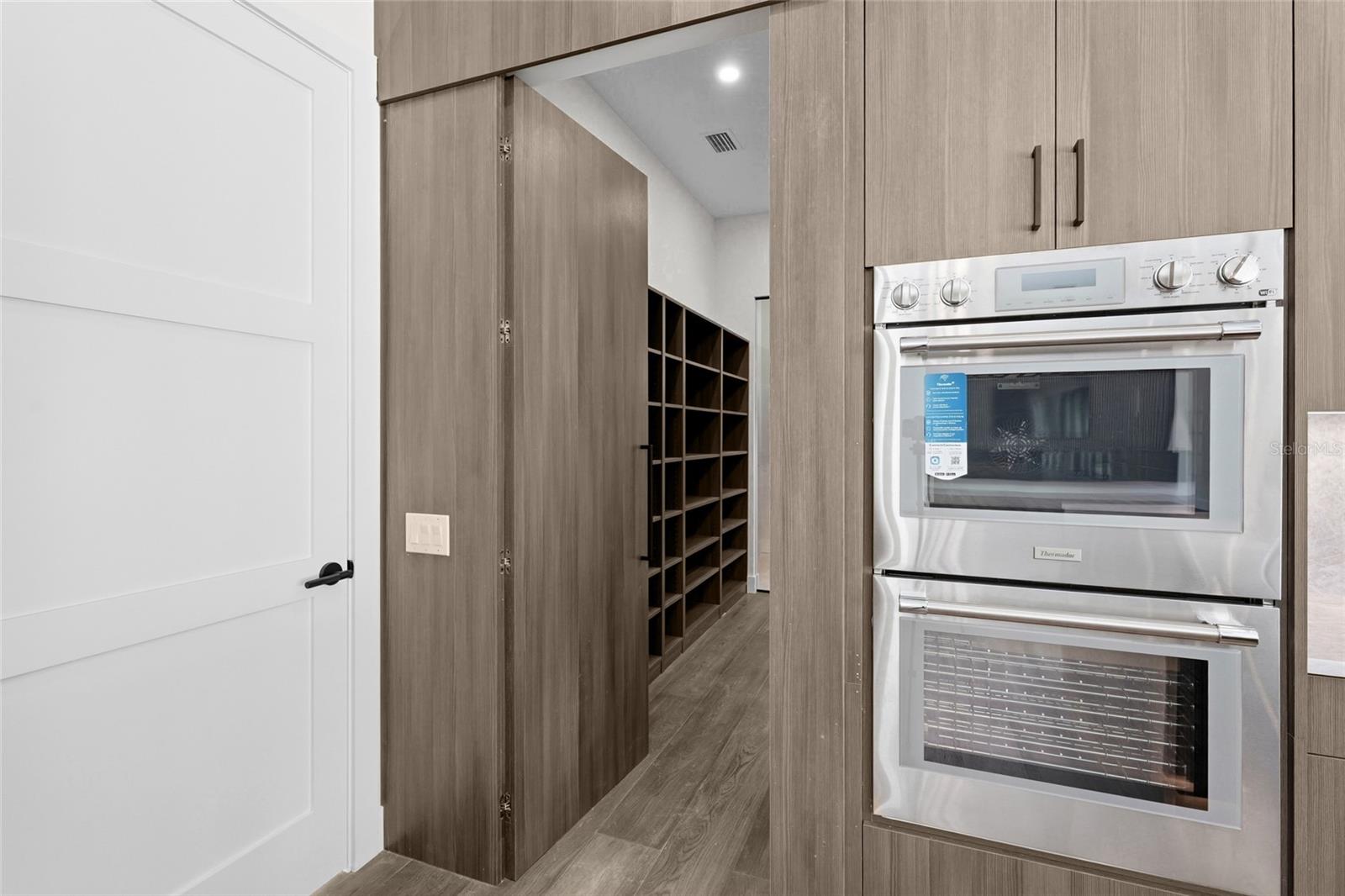 2604 Sydelle St, Sarasota, FL 34237 — photo 43 of 92
