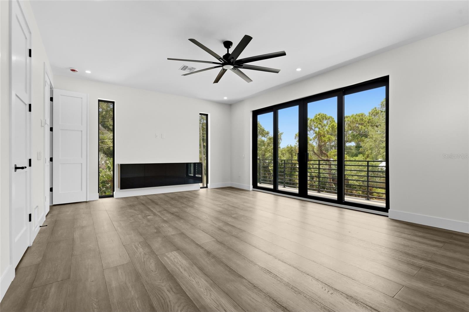 2604 Sydelle St, Sarasota, FL 34237 — photo 54 of 92