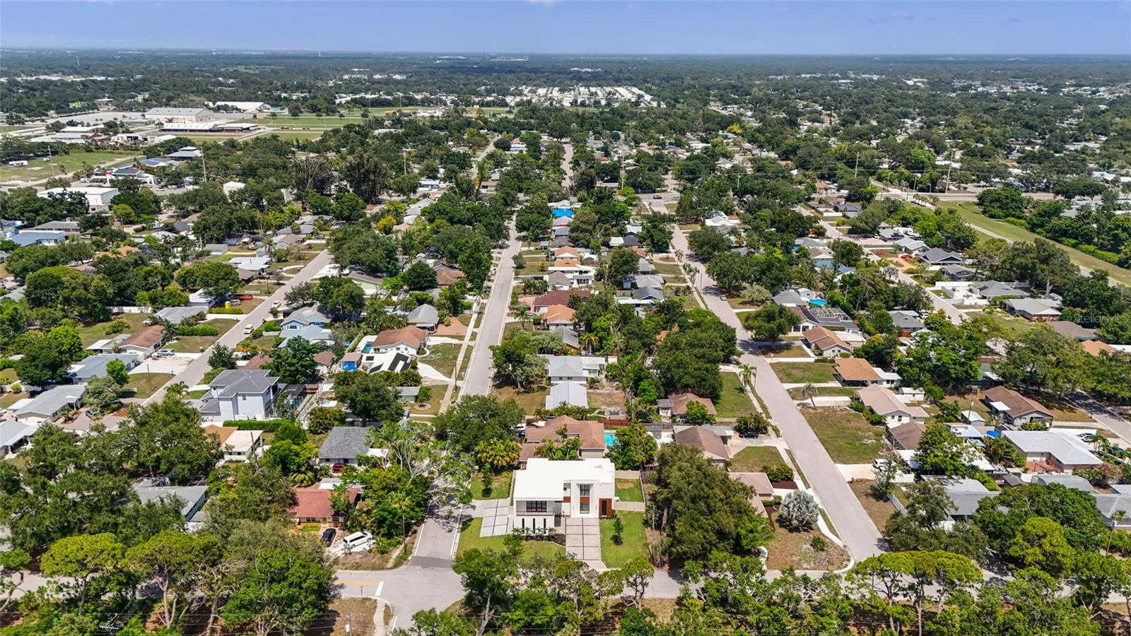 2604 Sydelle St, Sarasota, FL 34237 — photo 86 of 92