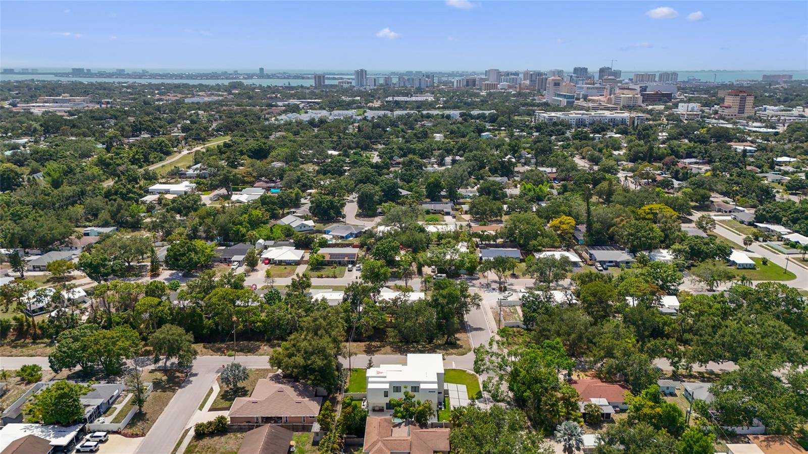 2604 Sydelle St, Sarasota, FL 34237 — photo 88 of 92