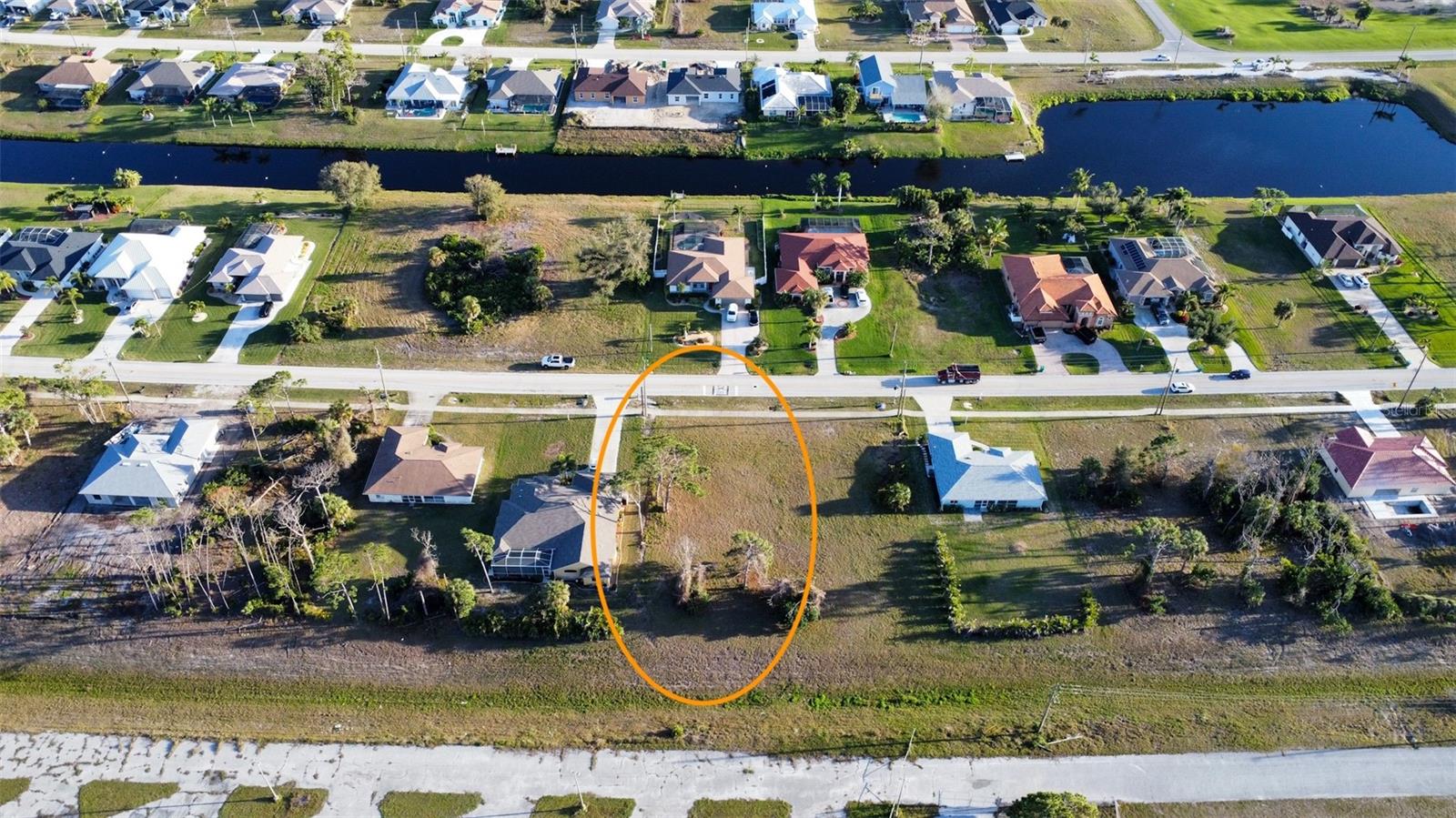 489 Boundary, Rotonda West, FL 33947 — photo 1 of 1