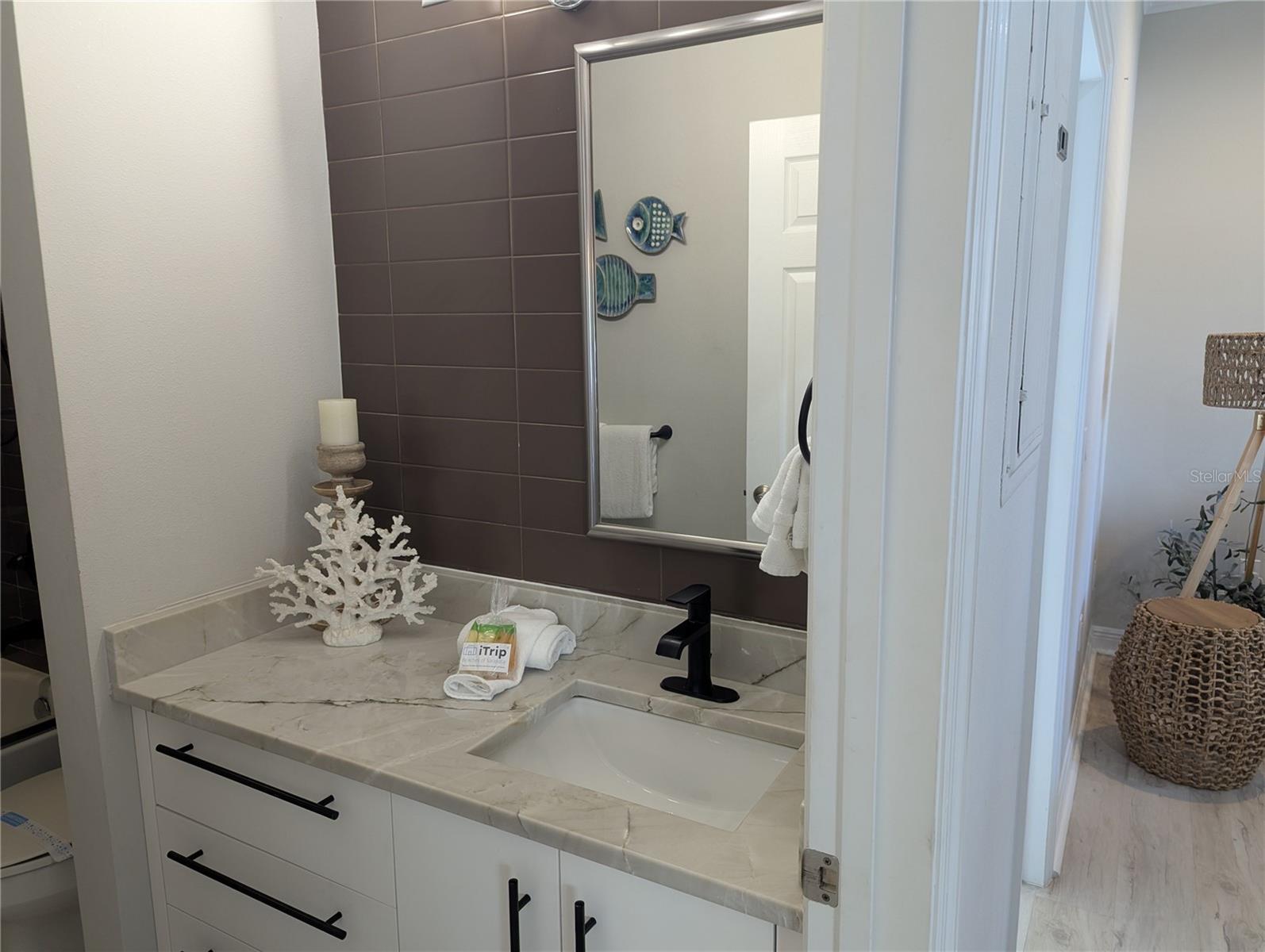 6732 Sarasea Cir #104C, Sarasota, FL 34242 — photo 36 of 92