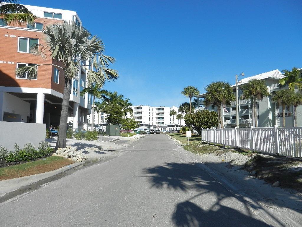 6732 Sarasea Cir #104C, Sarasota, FL 34242 — photo 49 of 92