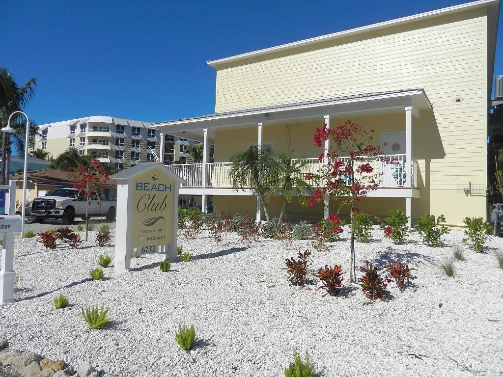 6732 Sarasea Cir #104C, Sarasota, FL 34242 — photo 6 of 92