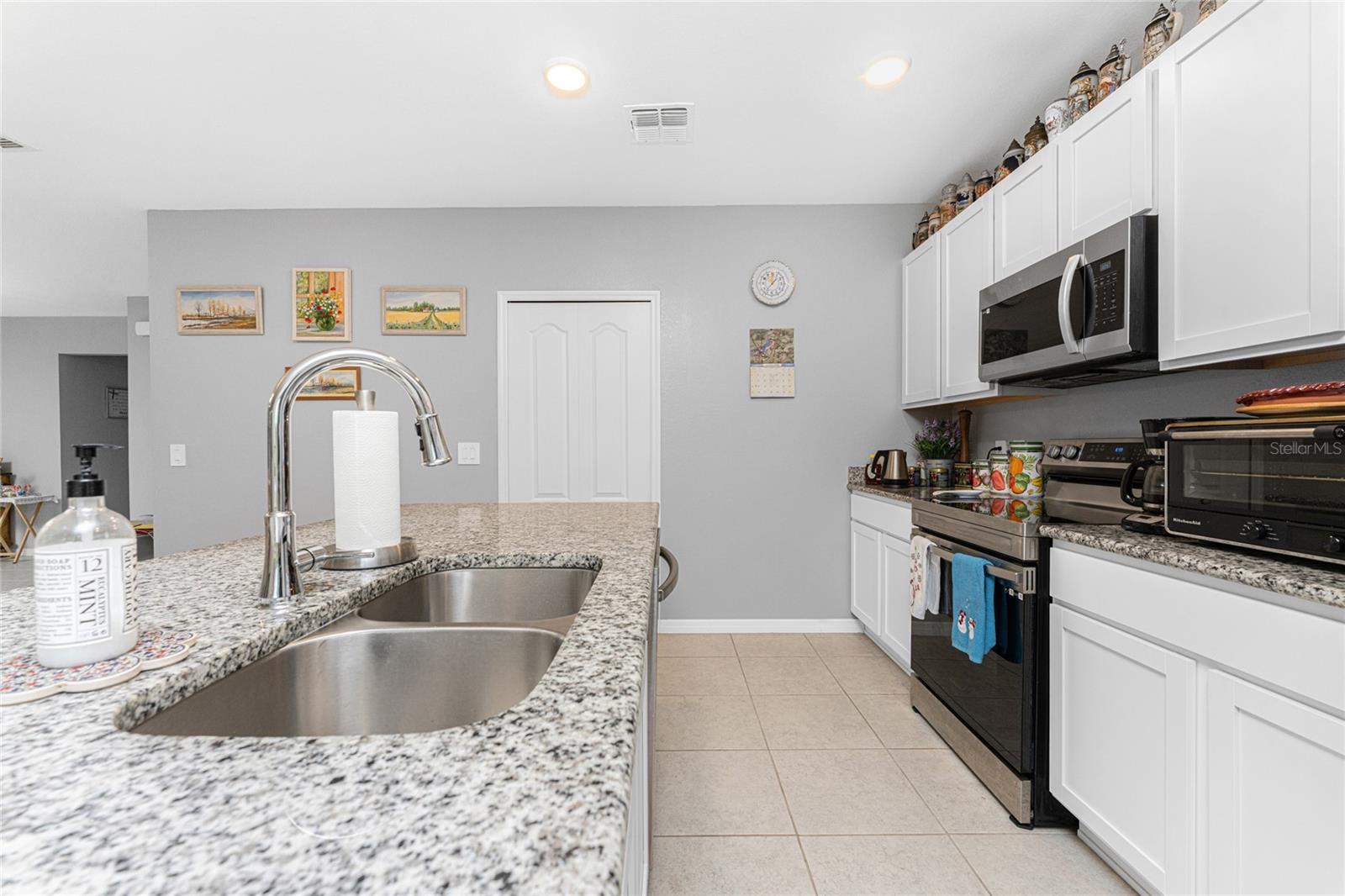 475 Posadas Cir, Punta Gorda, FL 33983 — photo 15 of 54