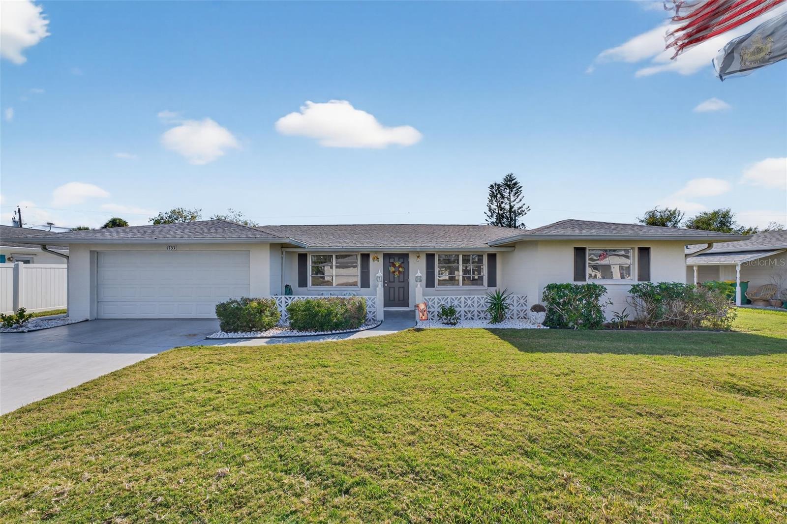 1735 Loralin Dr