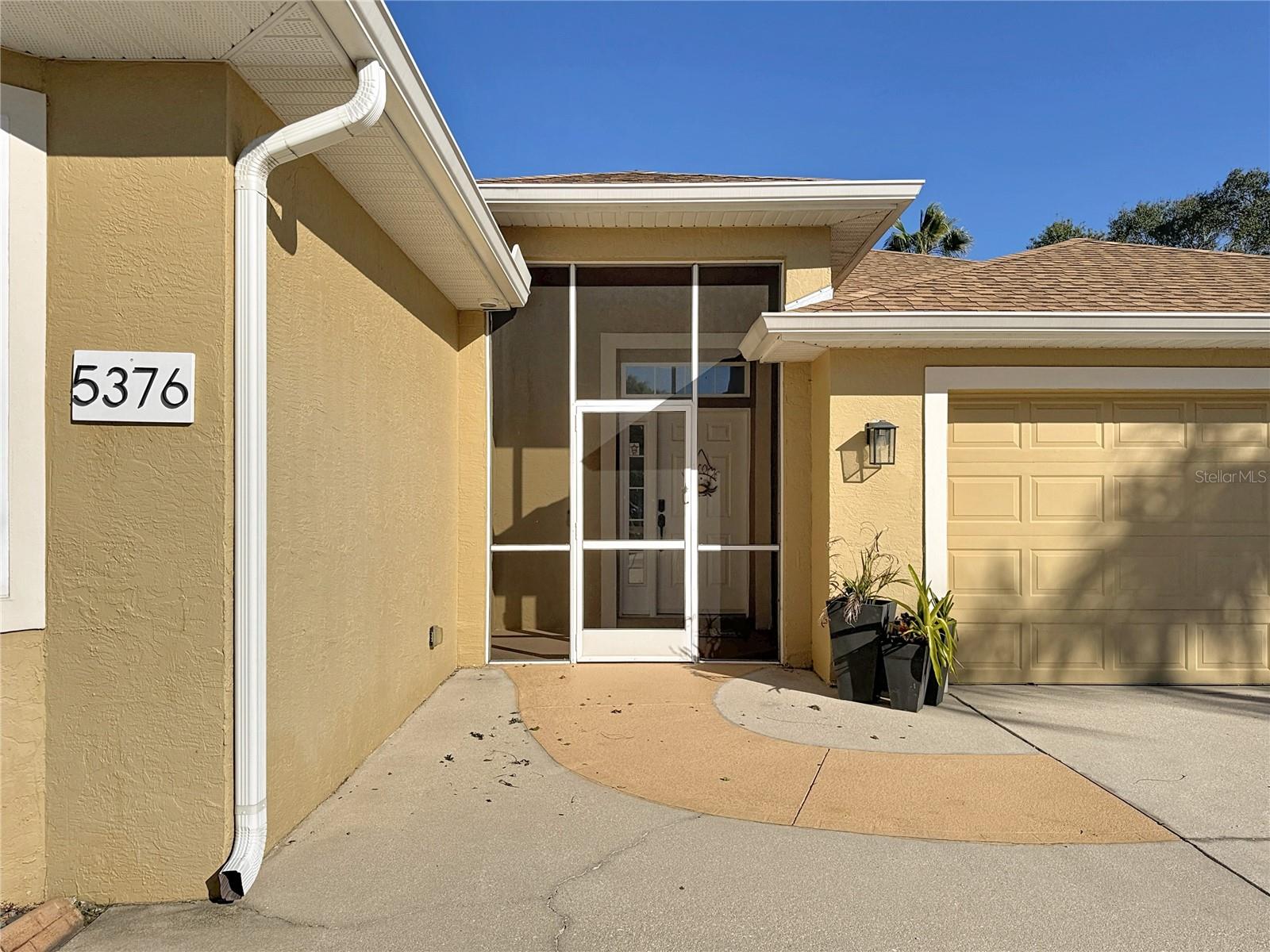 5376 Levi Ln, Sarasota, FL 34233 — photo 3 of 52
