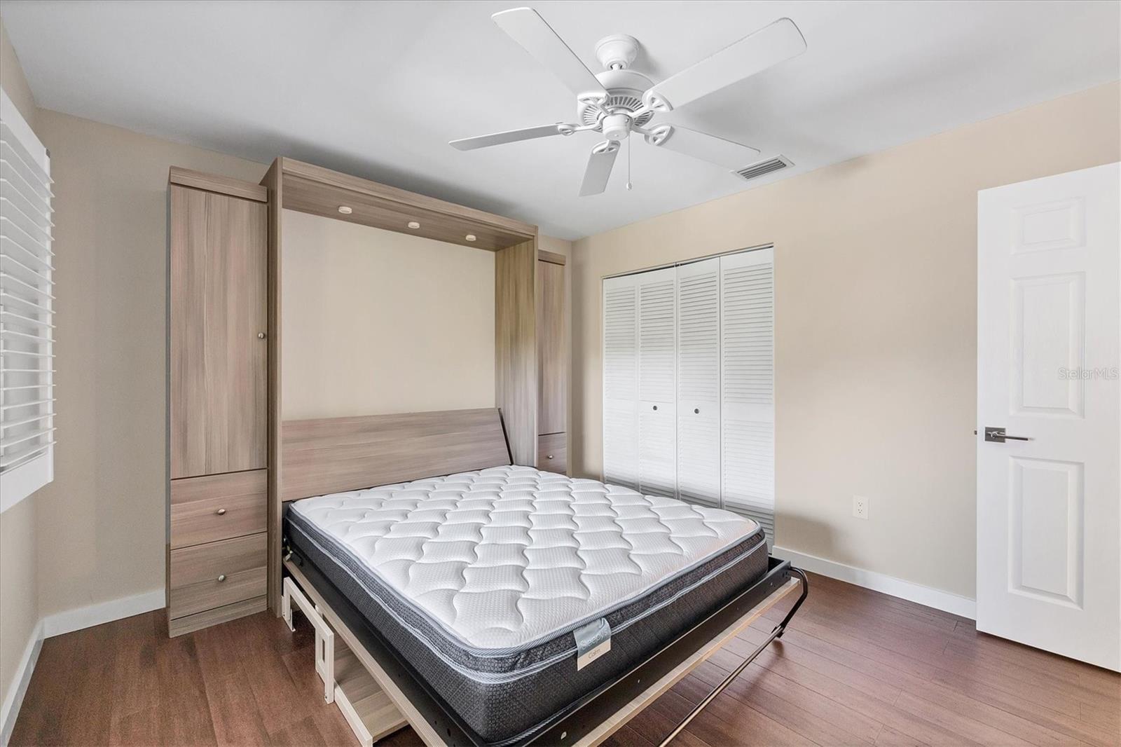 Queen Murphy bed