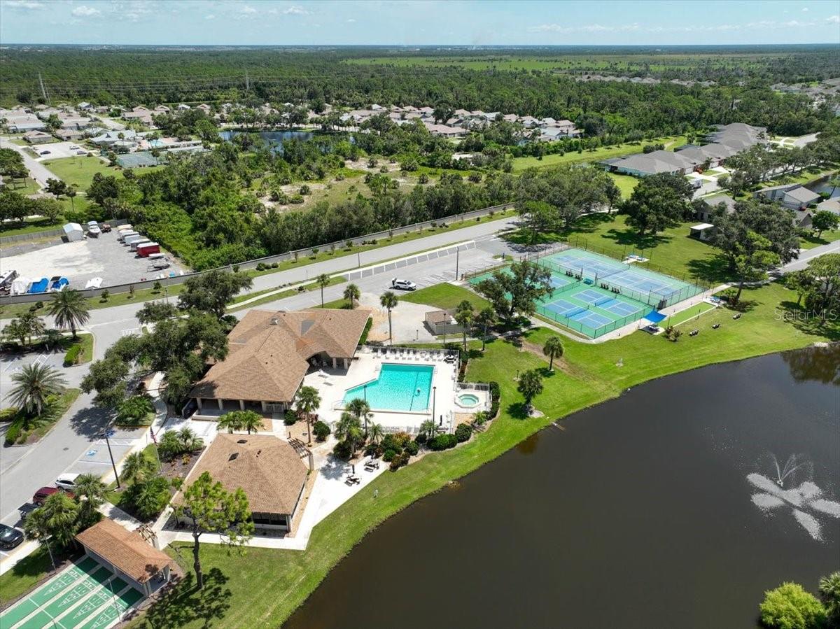 CLUB HOUSE AMENITIES