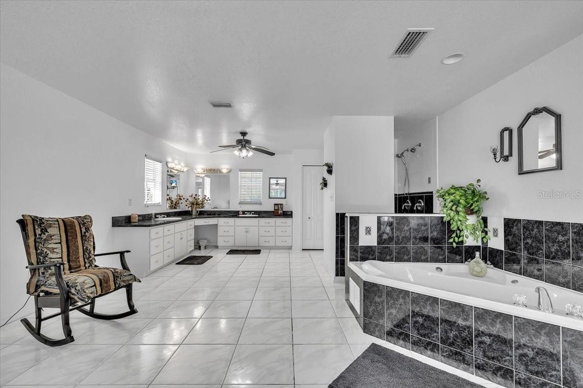 3900 Colony Ct, Punta Gorda, FL 33950 — photo 18 of 52