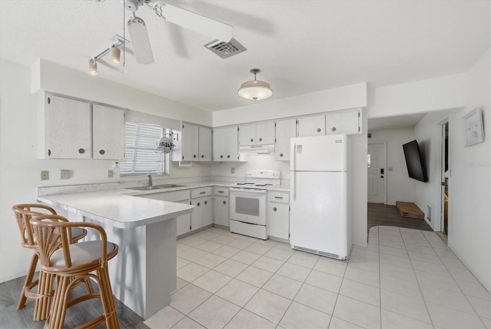 1710 Florence Ave, Englewood, FL 34223 — photo 10 of 36