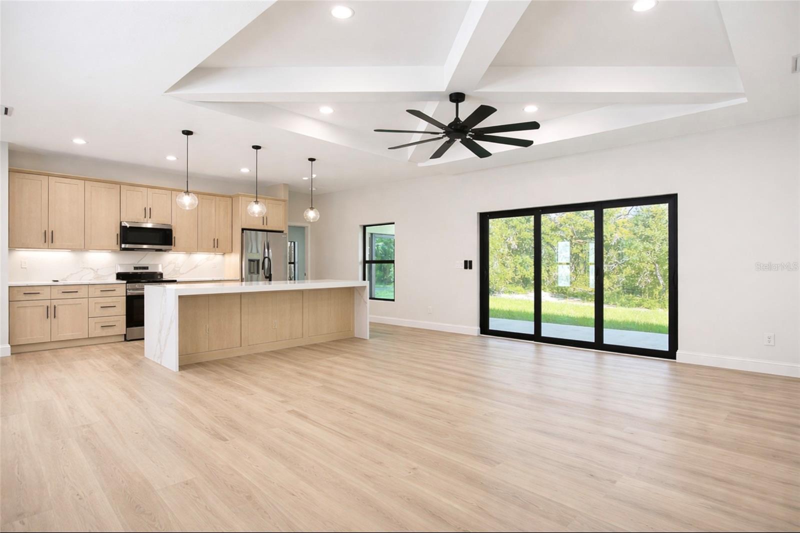 6231 Rowe St, Englewood, FL 34224 — photo 3 of 14