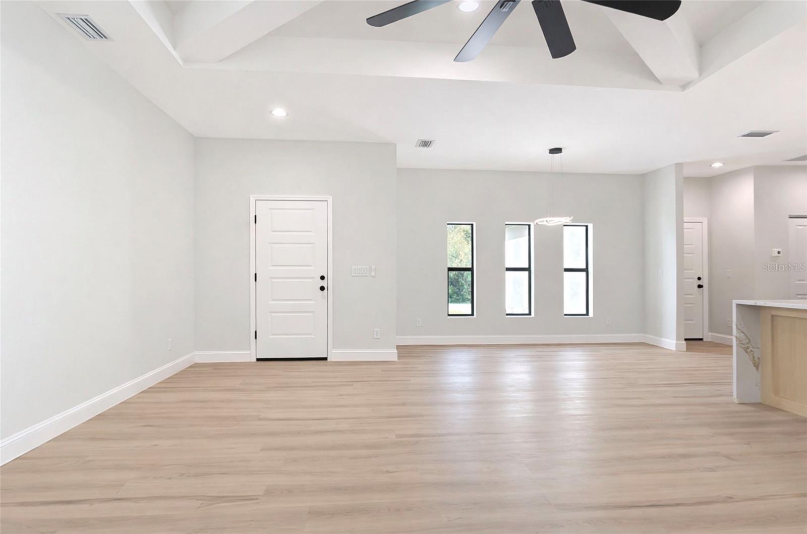 6231 Rowe St, Englewood, FL 34224 — photo 5 of 14