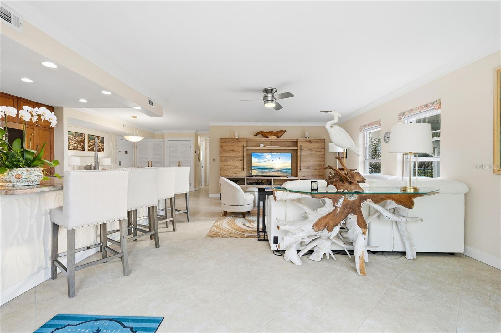 800 Benjamin Franklin Dr #110, Sarasota, FL 34236 — photo 11 of 36