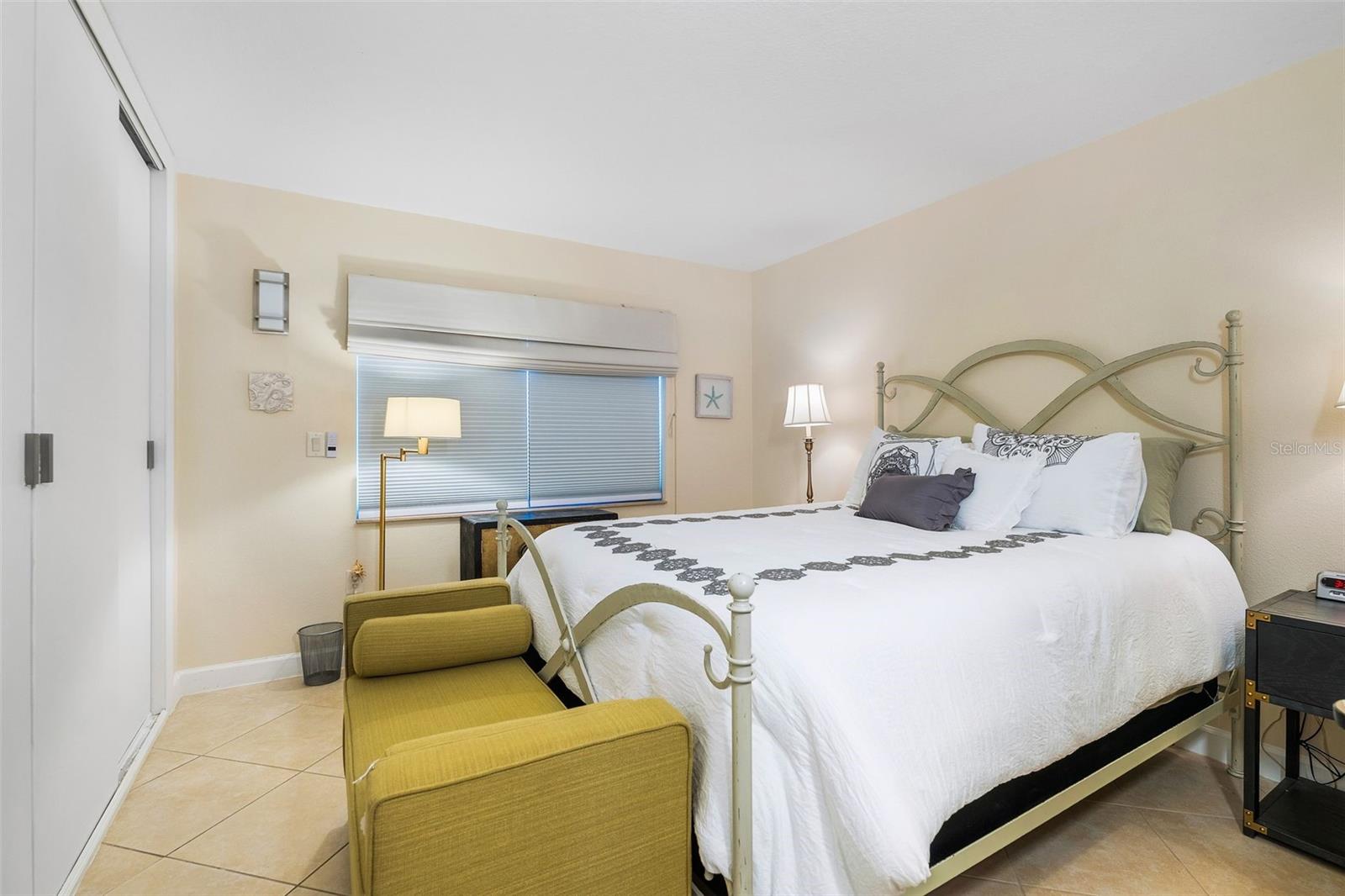 800 Benjamin Franklin Dr #110, Sarasota, FL 34236 — photo 18 of 36