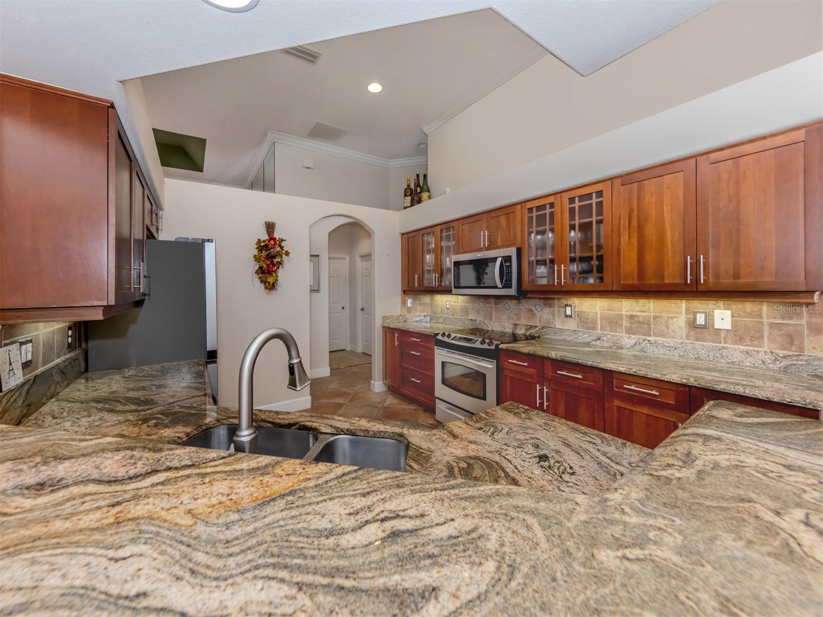 148 Wading Bird Dr, Venice, FL 34292 — photo 15 of 50