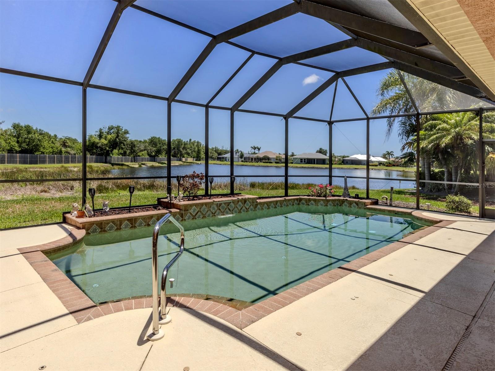 148 Wading Bird Dr, Venice, FL 34292 — photo 3 of 50