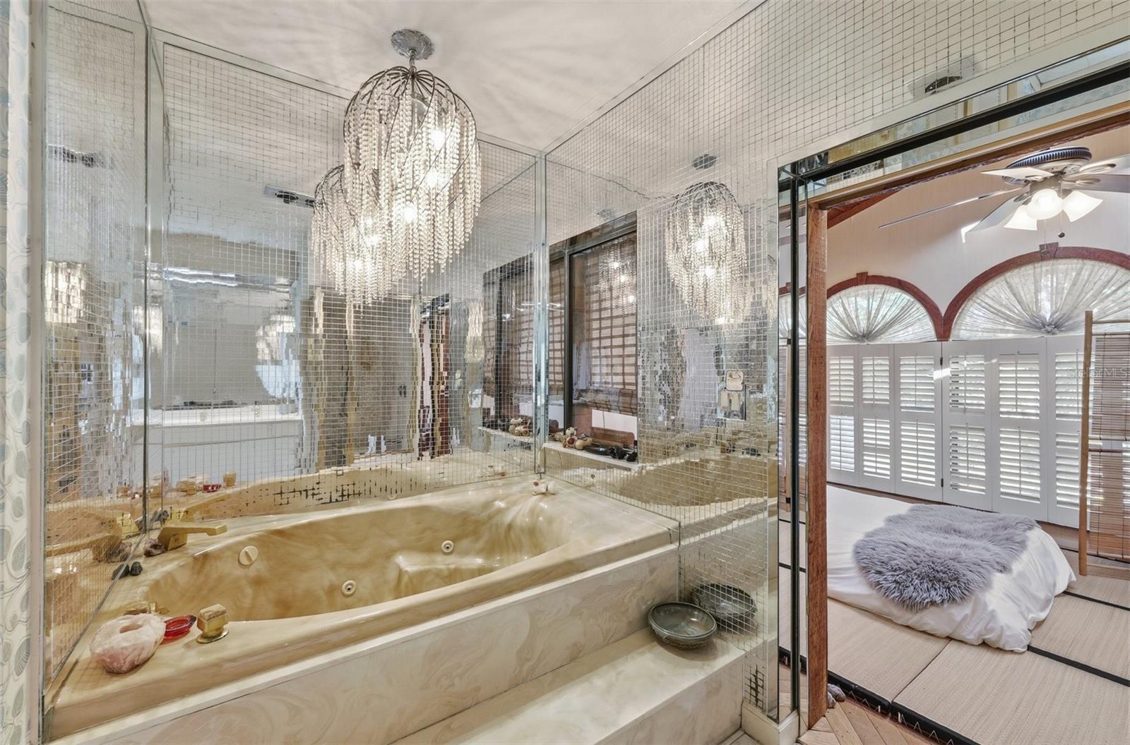 Jacuzzi-Style Bathtub in Primary Bathroom