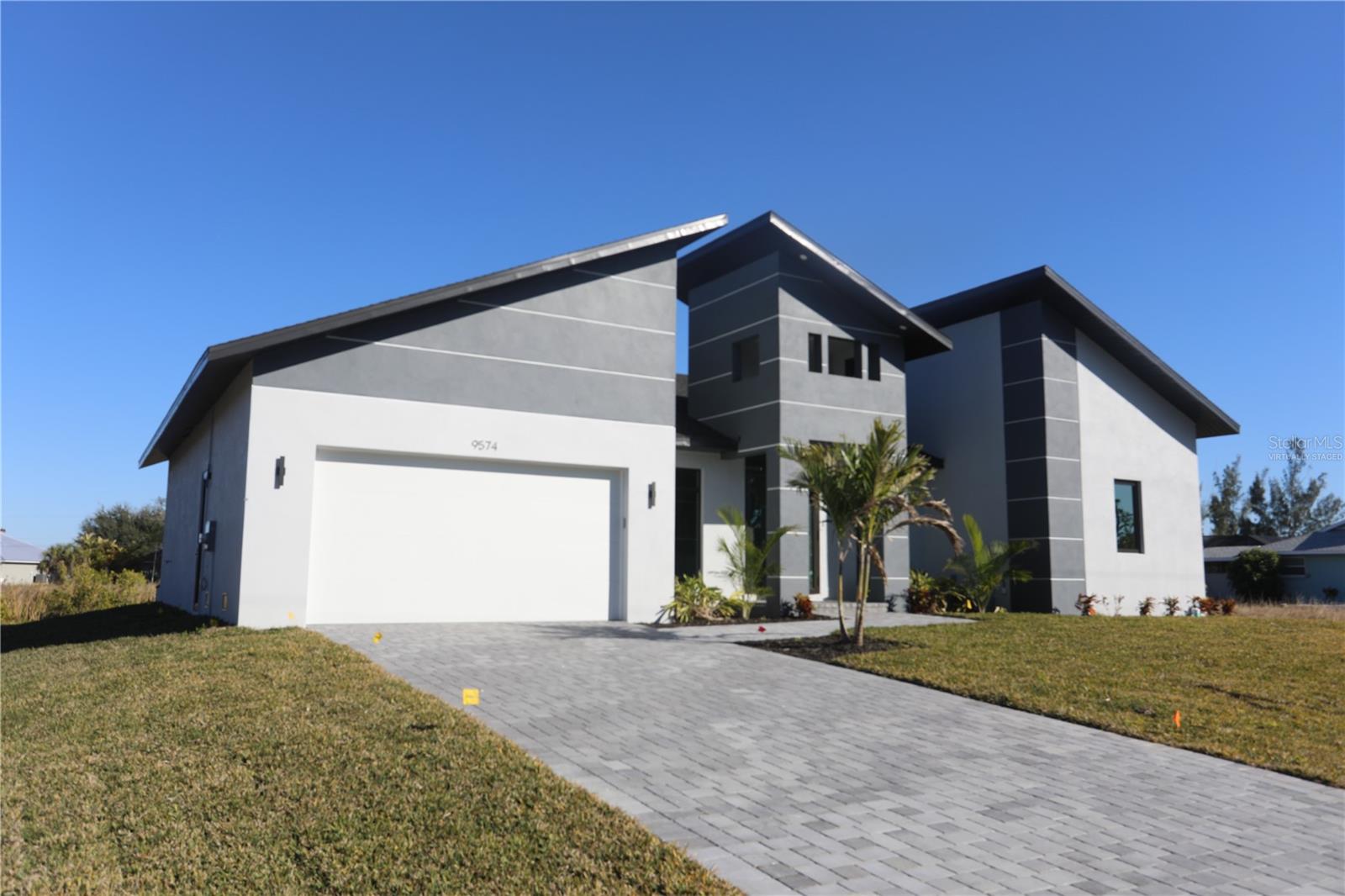 9574 Salt Lake St, Port Charlotte, FL 33981 — photo 4 of 58
