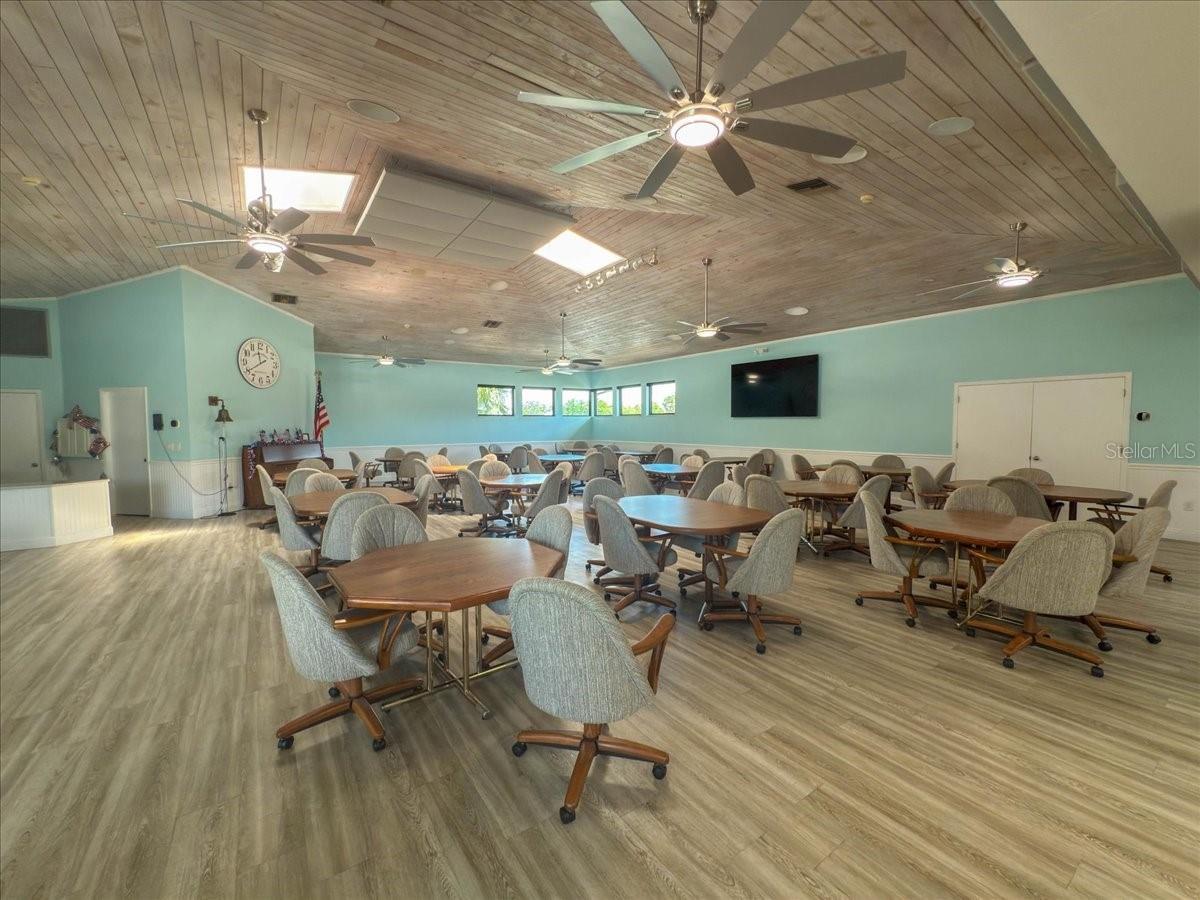CLUB HOUSE