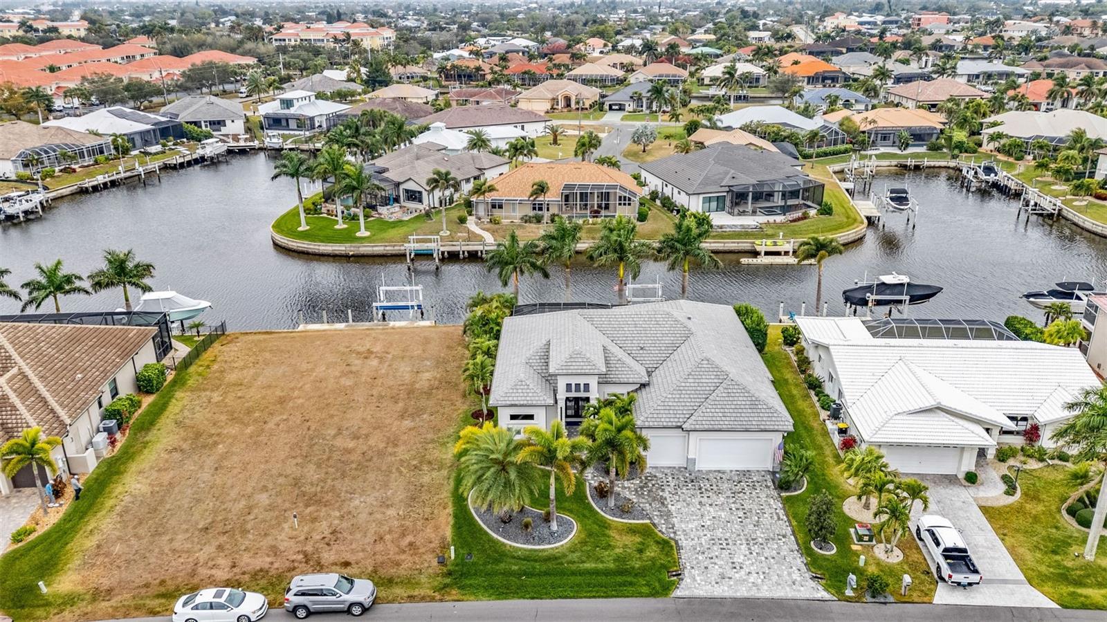 125 Great Isaac Ct, Punta Gorda, FL 33950 — photo 4 of 100