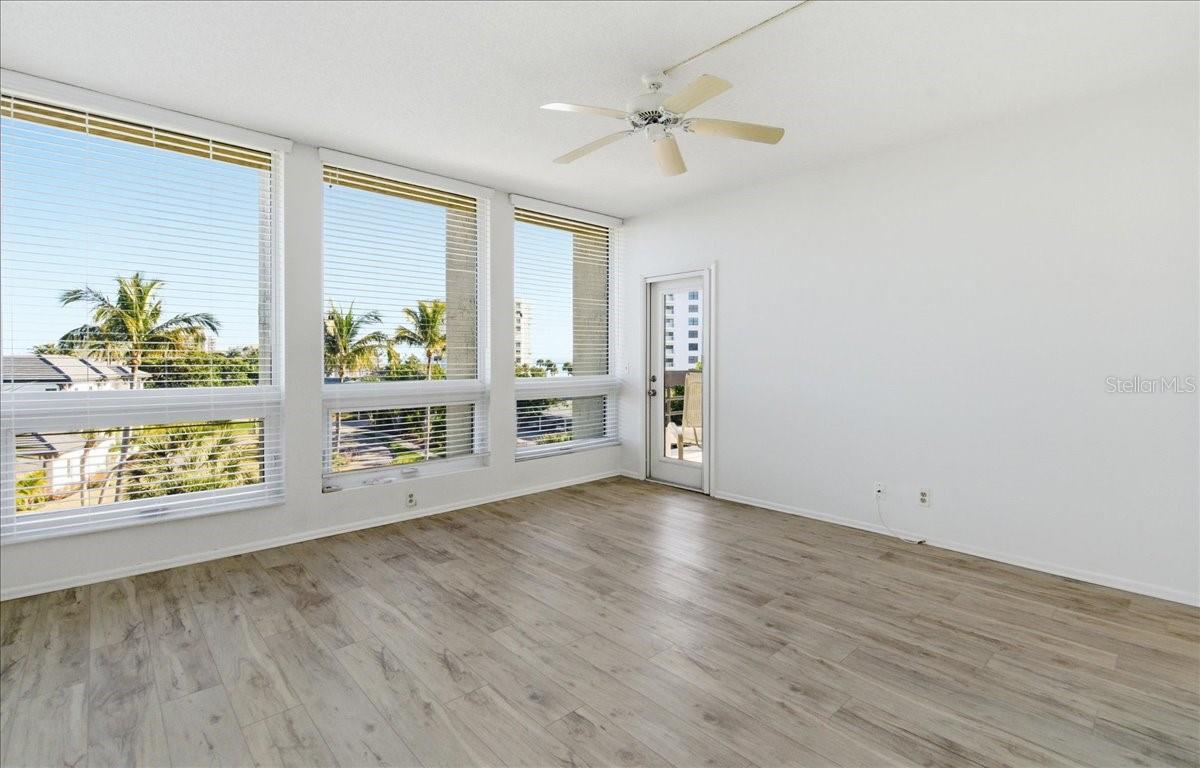 1065 Gulf of Mexico Dr #305, Longboat Key, FL 34228 — photo 24 of 52