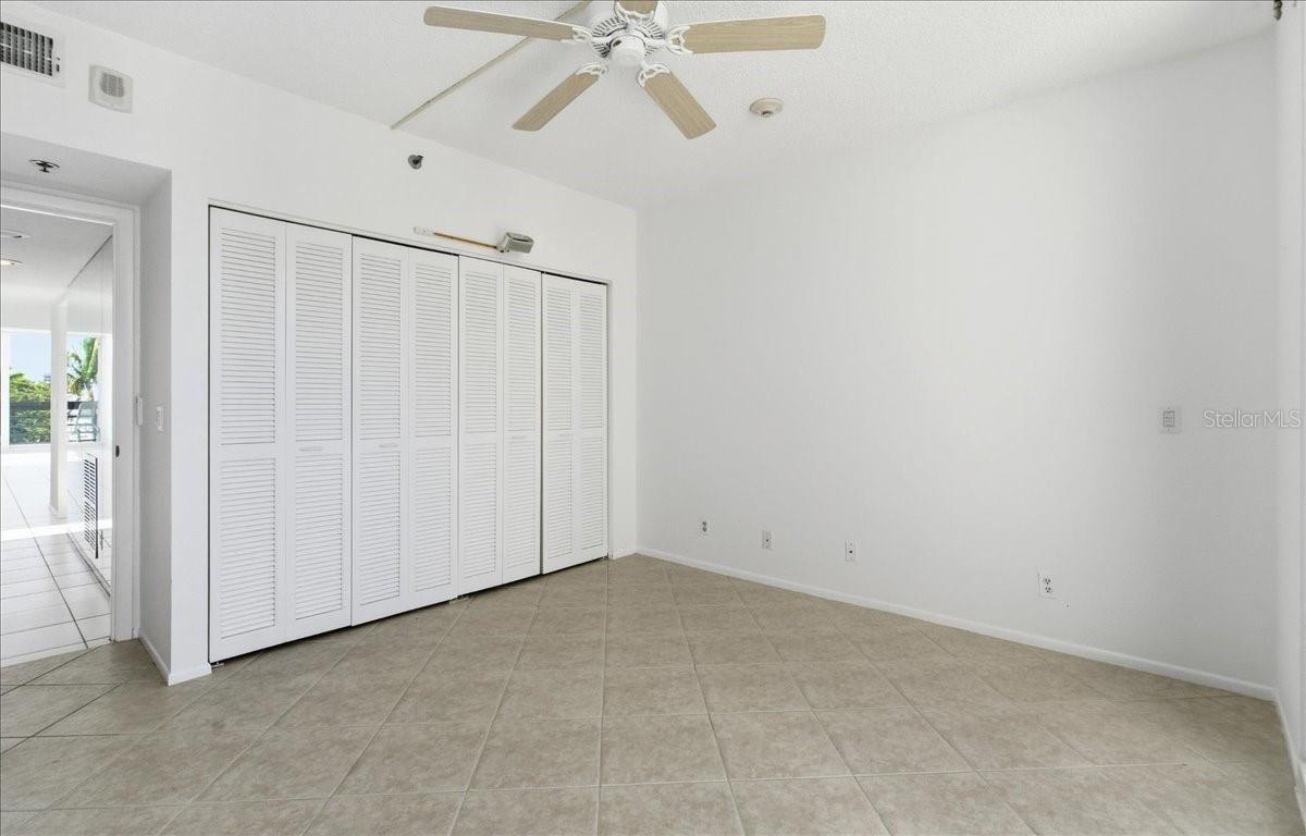 1065 Gulf of Mexico Dr #305, Longboat Key, FL 34228 — photo 32 of 52